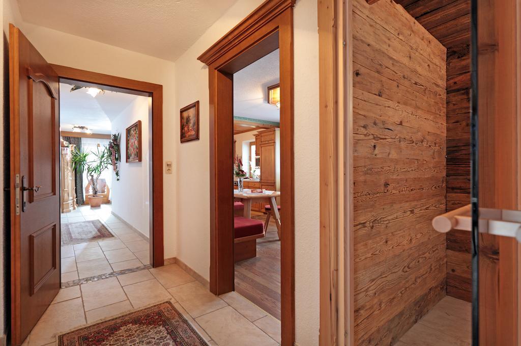 Haus Schroll Apartment Ried im Zillertal Exterior photo
